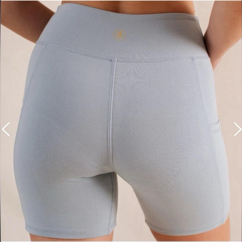 Alora Yogawear Shorts - Picture 3 of 6